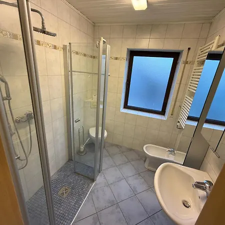 דירה Roomhub אובראסבאך